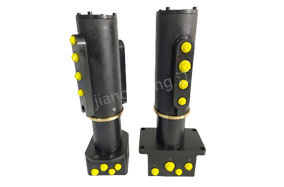 石油钻井旋转接头的工作原理